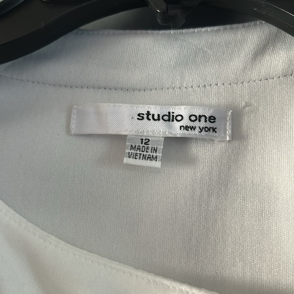 Studio one New York 2 piece black and cream dress - Picture 4 of 12